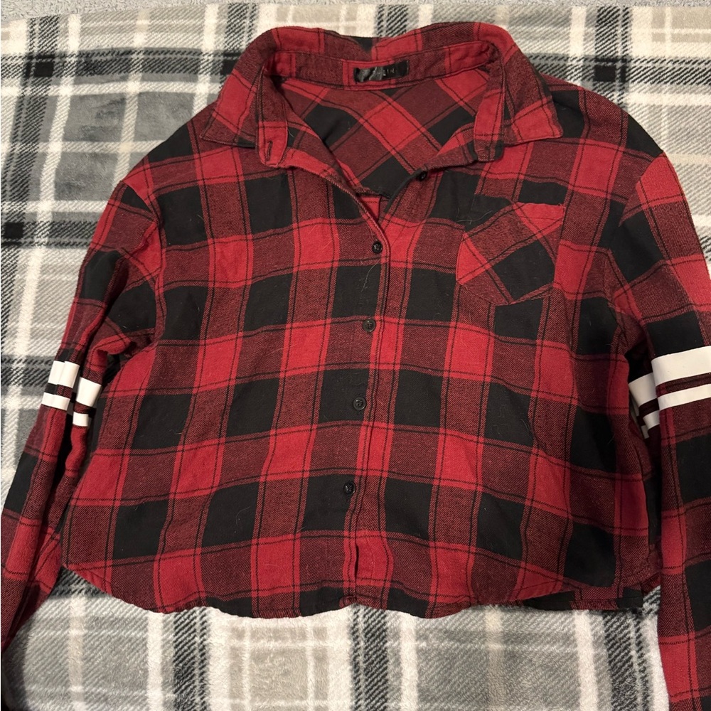 SHEIN Red and Black Plaid Long Sleeve Top